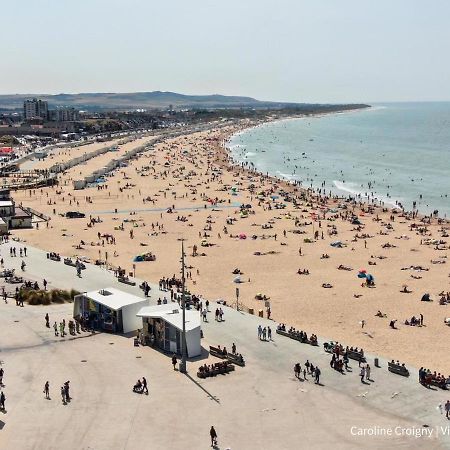 Le Logis De La Marina Lägenhet Calais Exteriör bild
