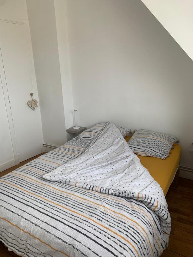 Le Logis De La Marina Lägenhet Calais Exteriör bild